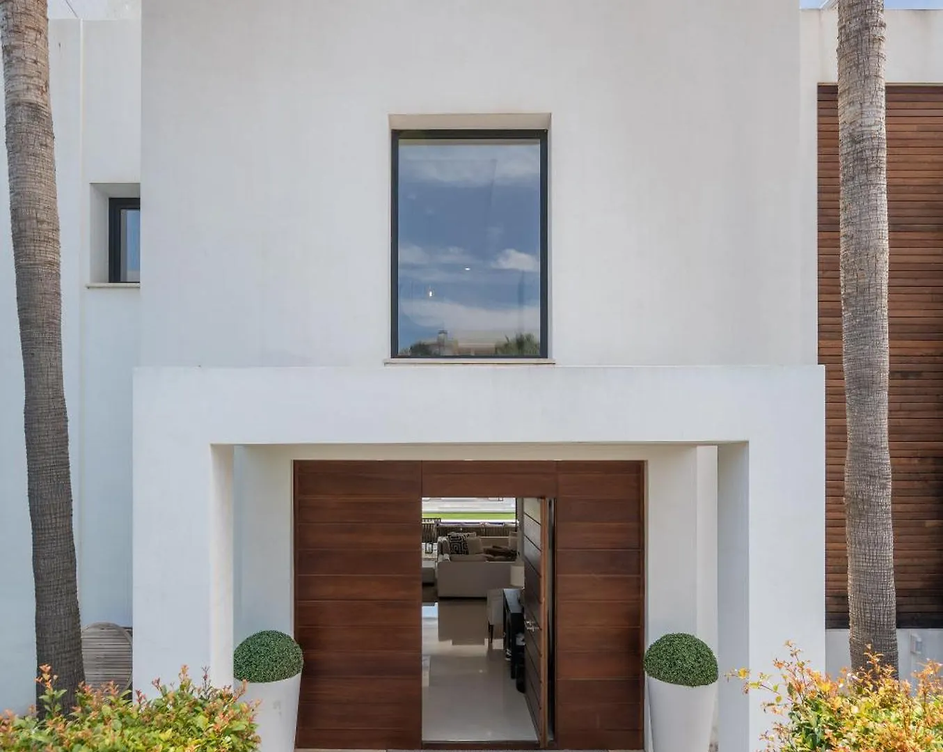 Villa Eva Los Olivos Nueva Andalucia Marbella