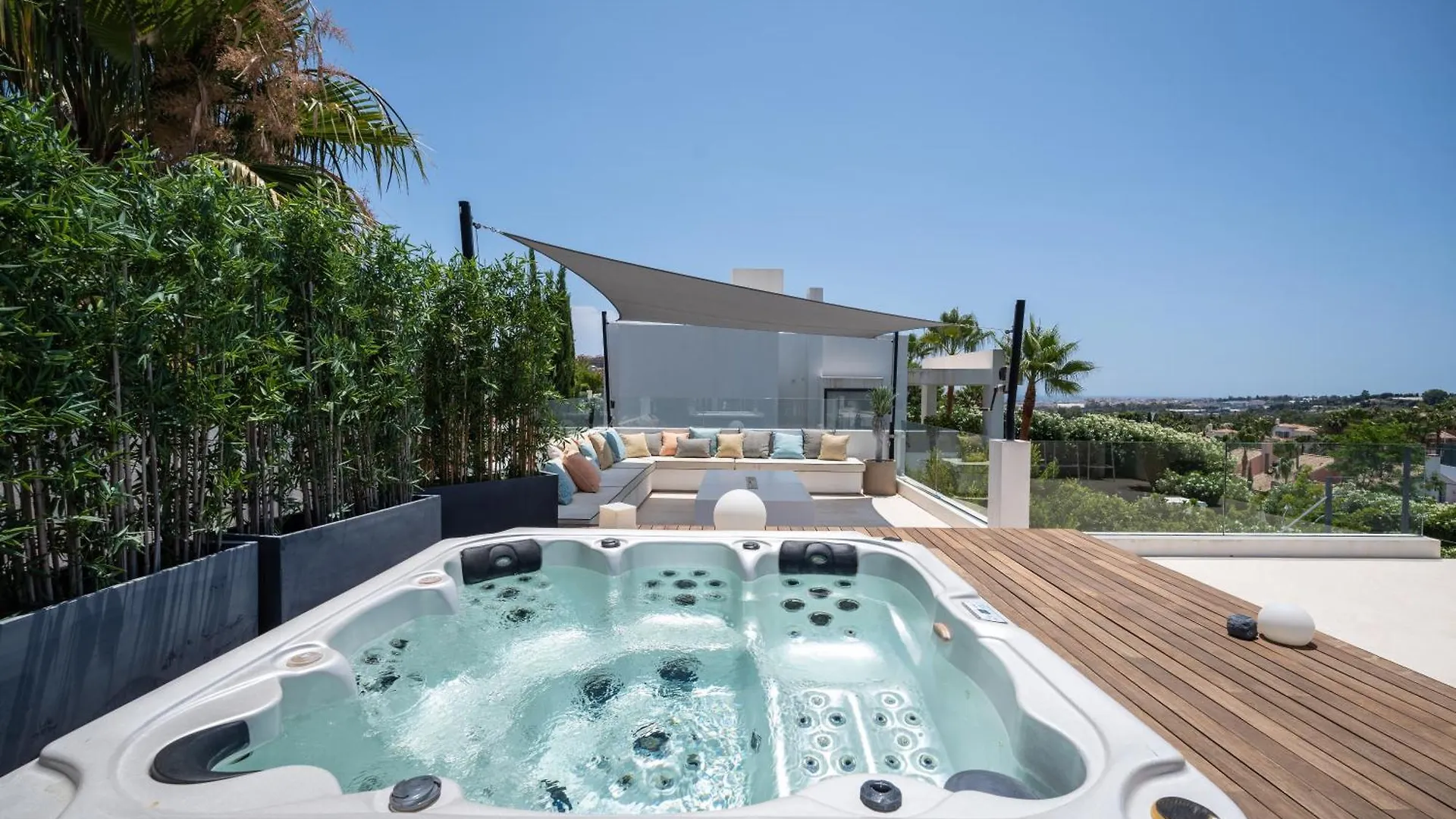 Villa Eva Los Olivos Nueva Andalucia Marbella