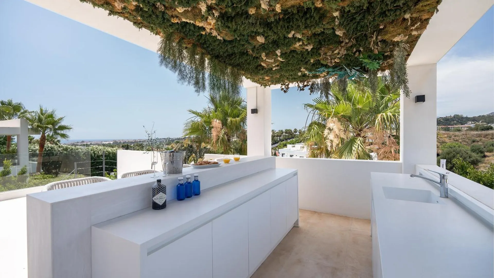 Villa Eva Los Olivos Nueva Andalucia Marbella