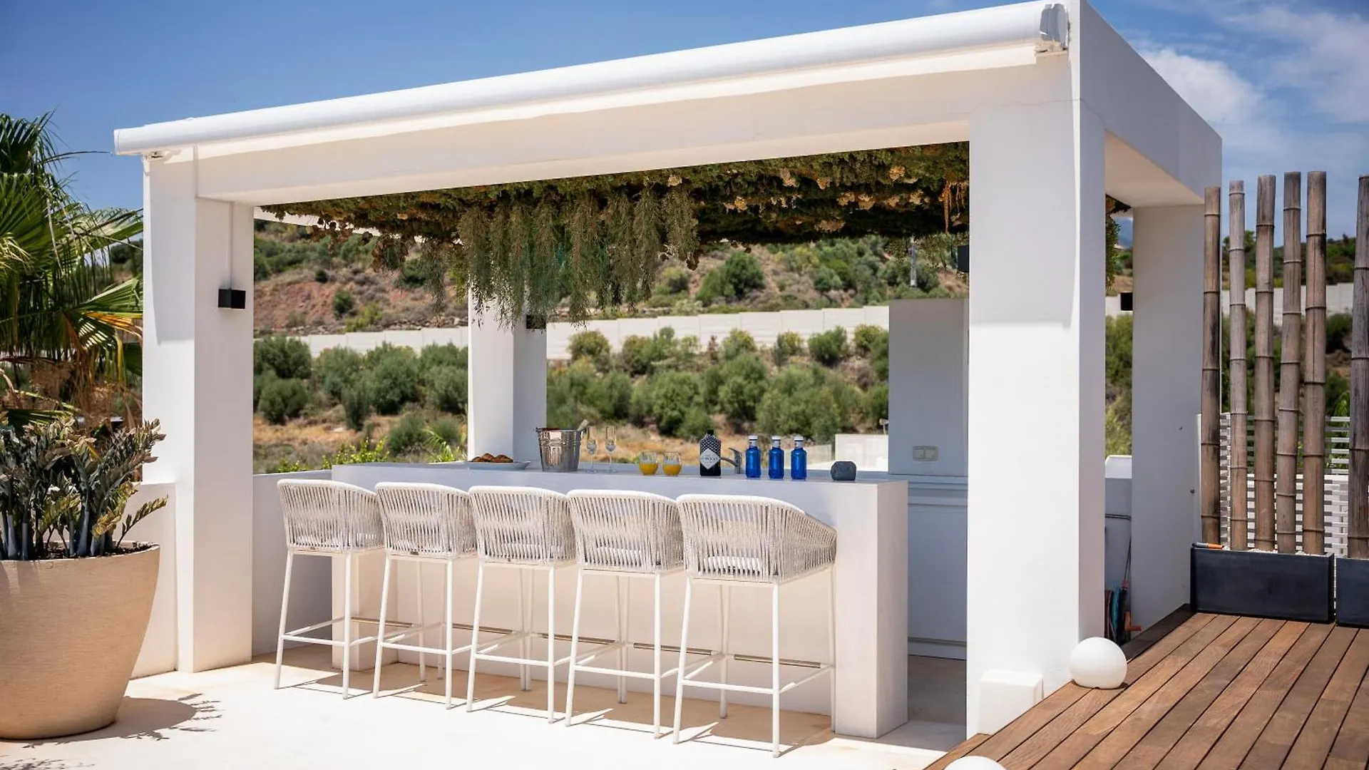 Villa Eva Los Olivos Nueva Andalucia Marbella