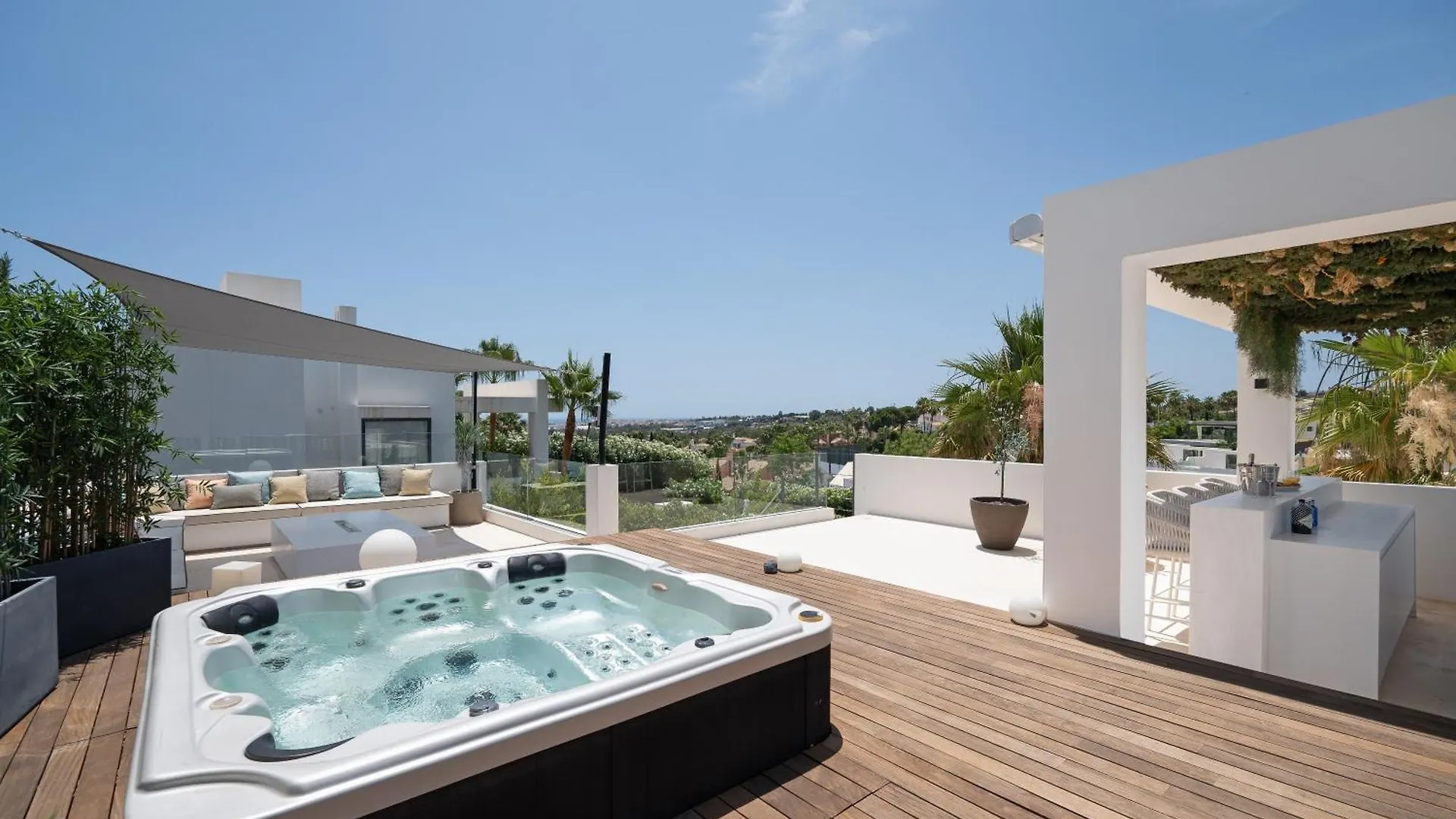 Villa Eva Los Olivos Nueva Andalucia Marbella
