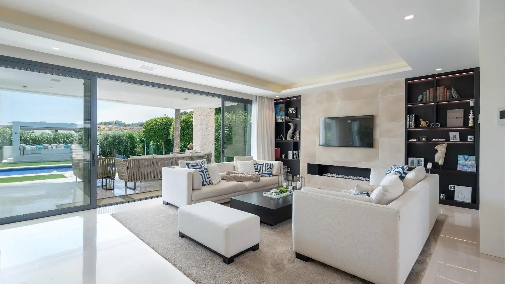 Villa Eva Los Olivos Nueva Andalucia Marbella