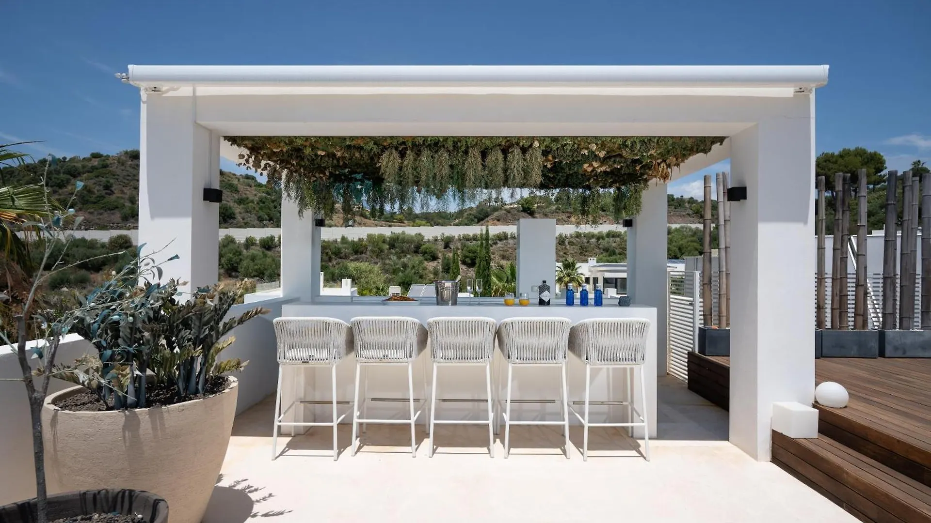 Villa Eva Los Olivos Nueva Andalucia Marbella